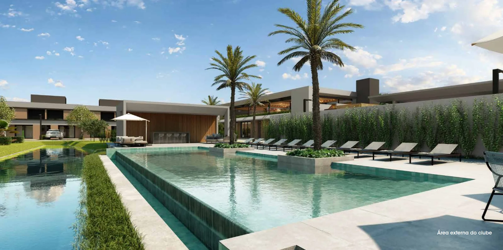 Piscina de borda infinita com prainha no clube do Gaia Atlântida Residences em Atlântida